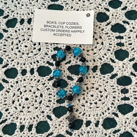 NWT Angelas Designs handmade turquoise & silver beaded stretch bracelet - Picture 3 of 6